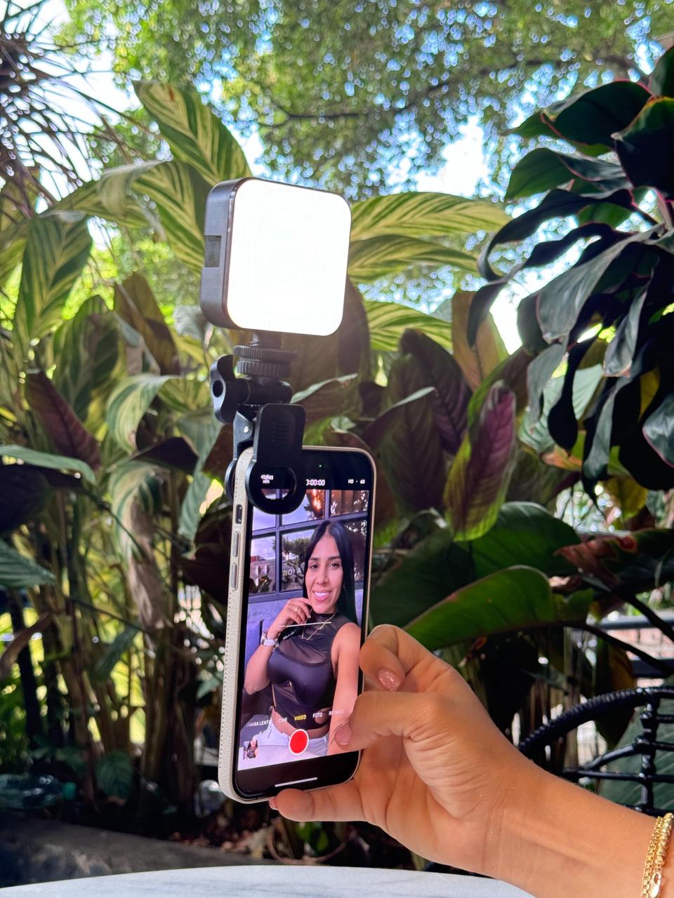 💡🌈 Lámpara RGB AY-83 – Luz LED para Foto y Video