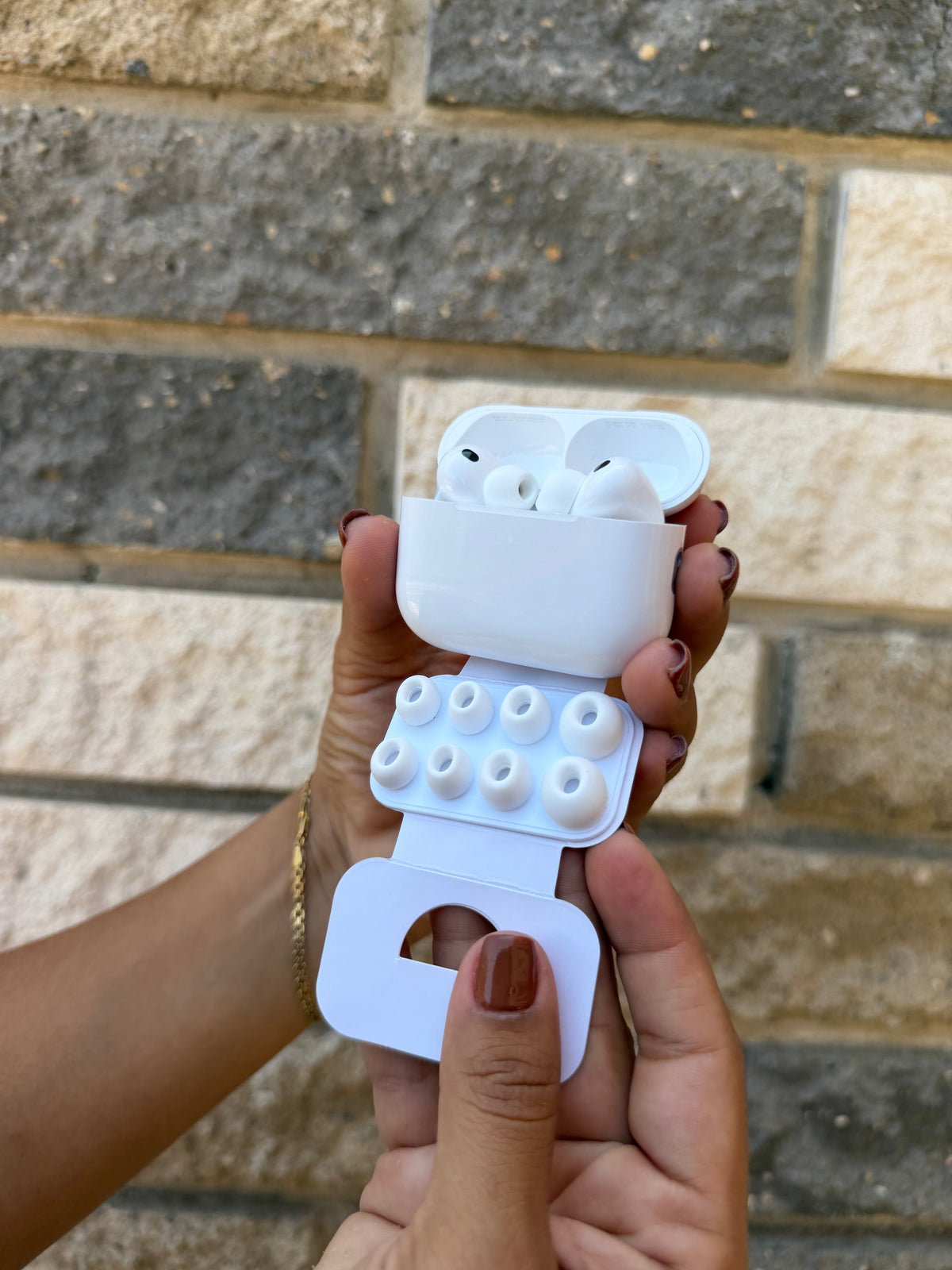 AirPods Pro 3 Color Blanco Con Cancelación De Ruido🎧✨ + Obsequio: Silicon Case con interior de gamuza