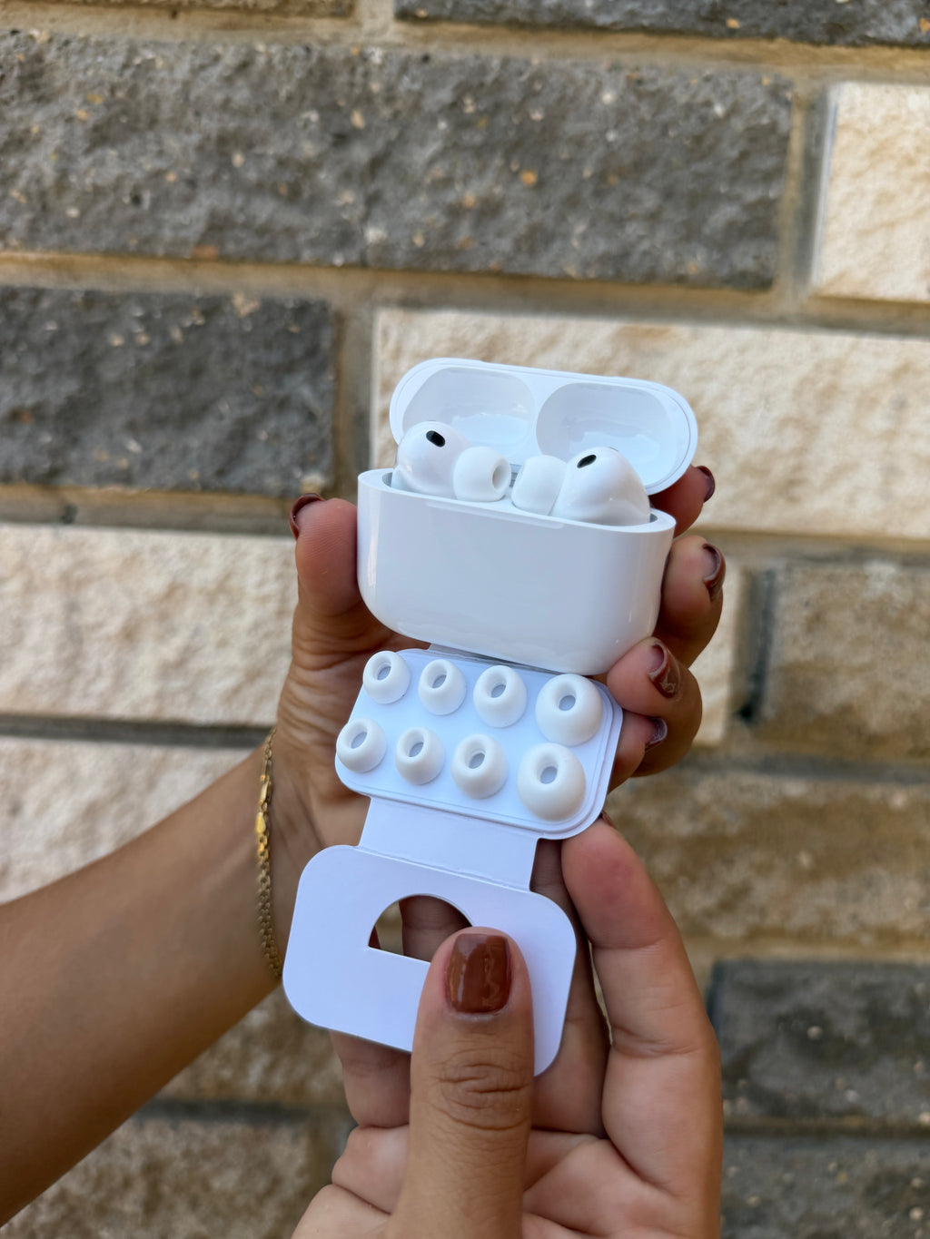 AirPods Pro 3 Color Blanco Con Cancelación De Ruido🎧✨ + Obsequio: Silicon Case con interior de gamuza