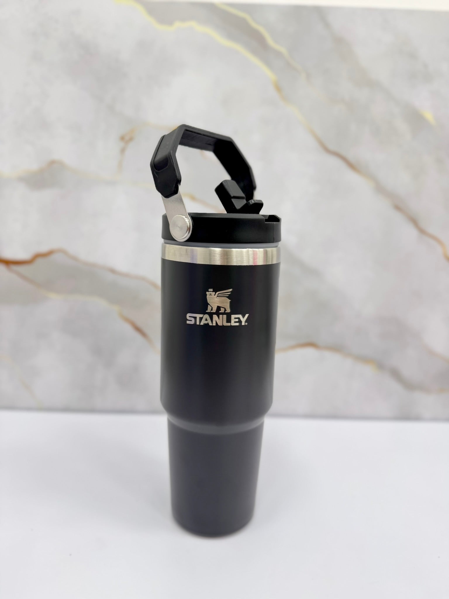 COMBO TERMO STANLEY 30 OZ + BOLSO PORTA TERMO