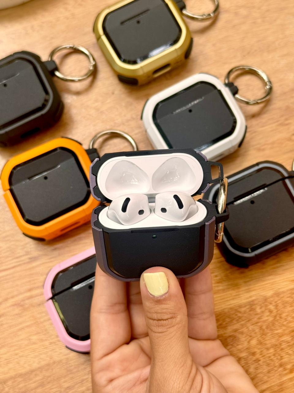 🔥 CASE PROTECTOR CON BORDE Y LLAVERO PARA AIRPODS