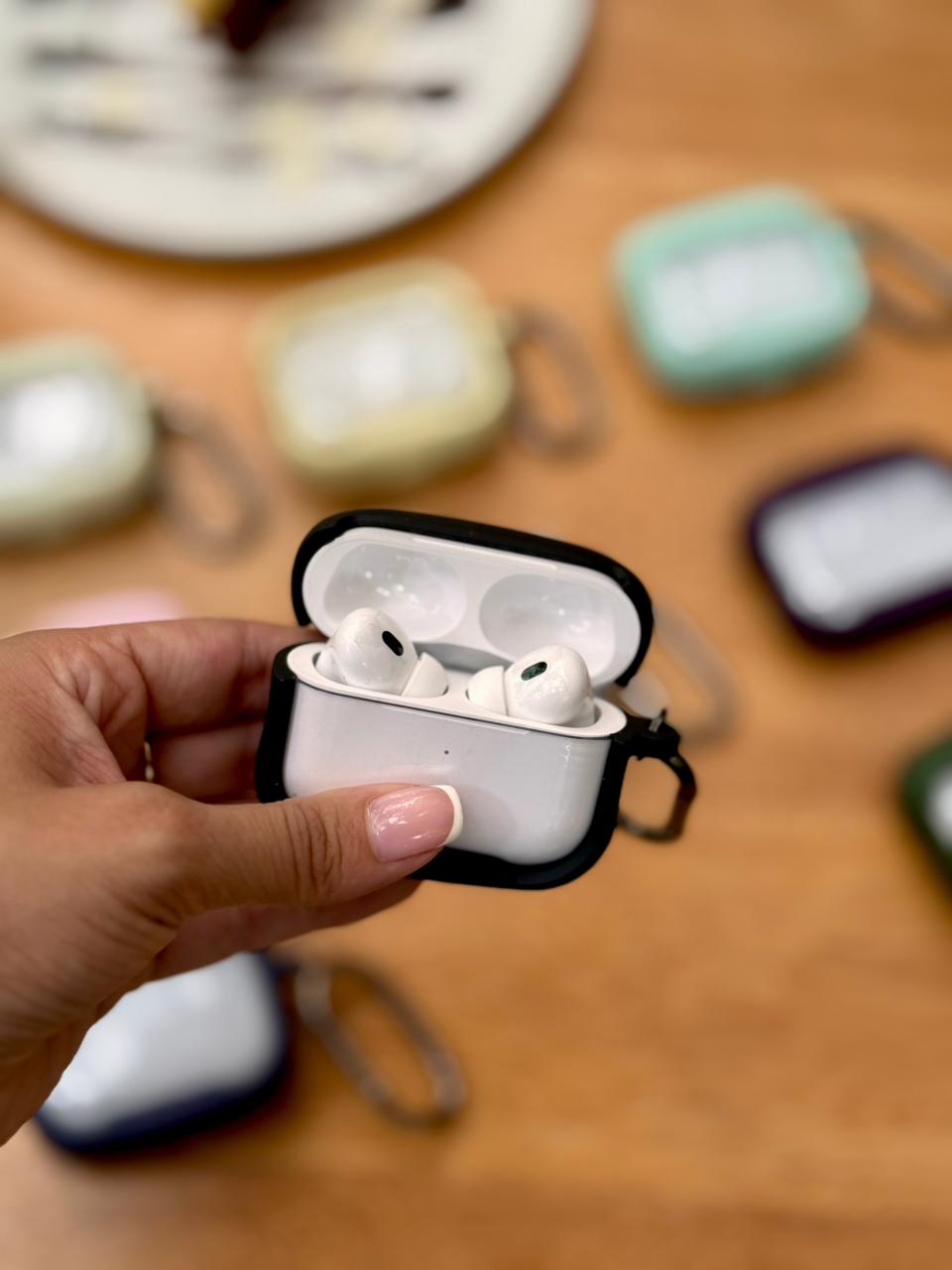 🎧 CASE ACRÍLICO BORDE COLOR PARA AIRPODS