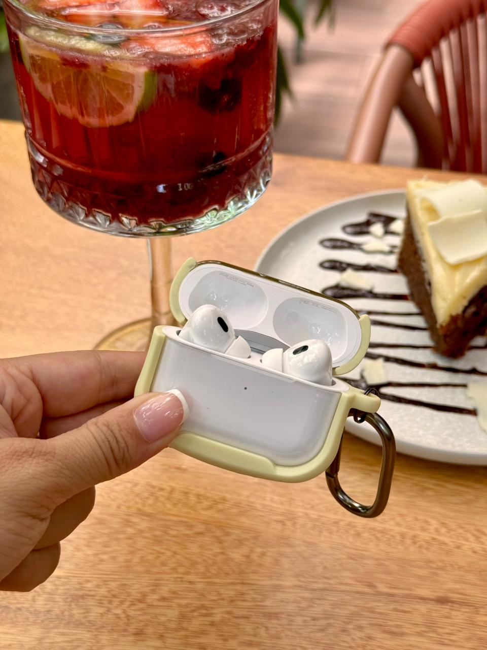 🎧 CASE ACRÍLICO BORDE COLOR PARA AIRPODS