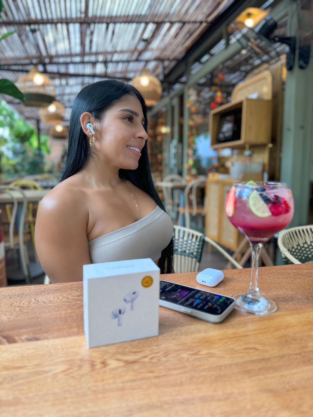 AIRPODS PRO 2 GENERACIÓN 🎧✨ + Obsequio: Silicon Case con interior de gamuza