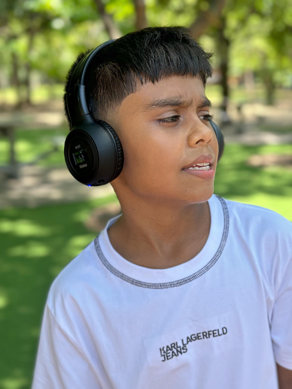 DIADEMA N65 🎧🔋  + Obsequio: Cubo protector para la carga