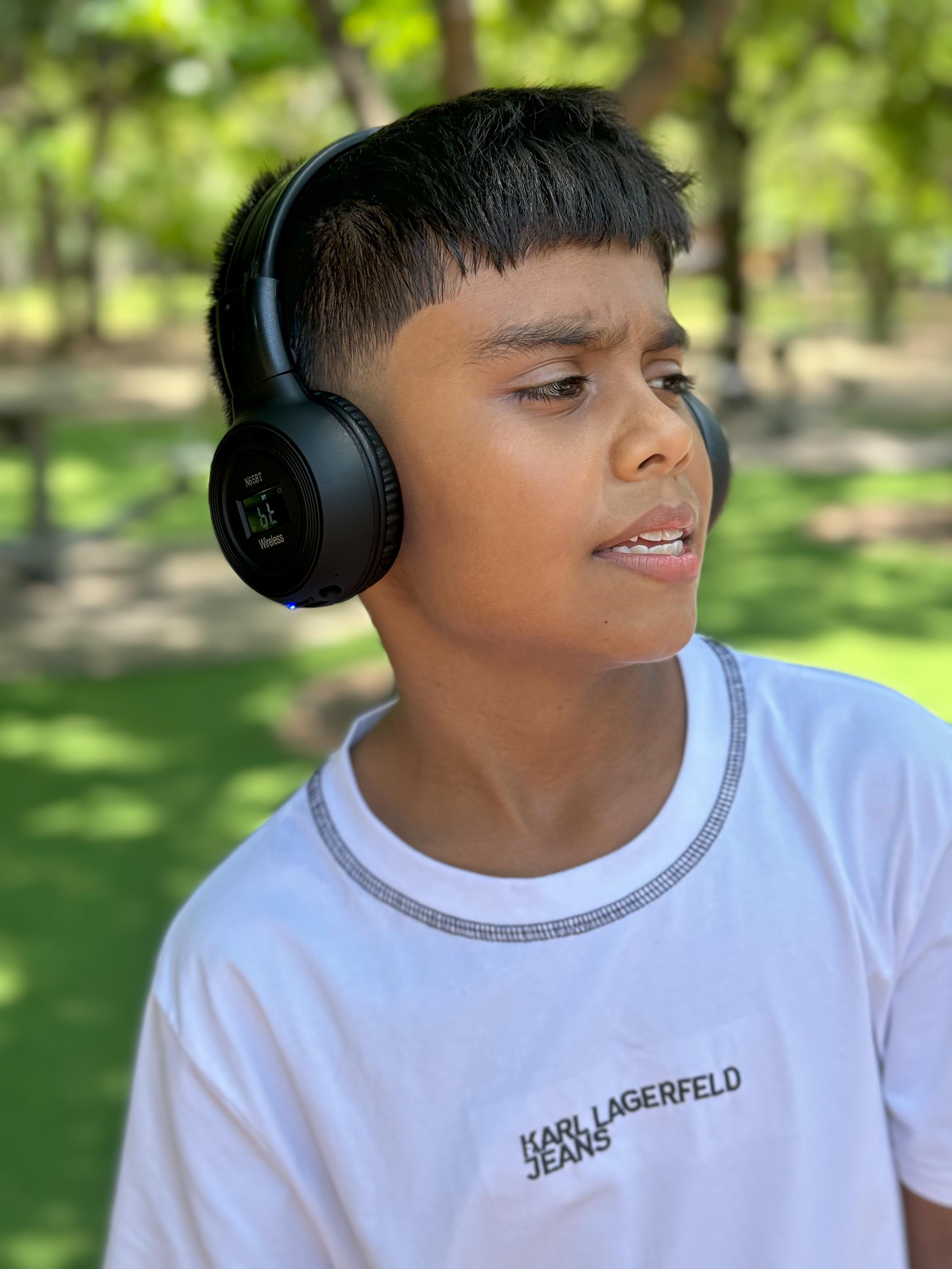 DIADEMA N65 🎧🔋  + Obsequio: Cubo protector para la carga
