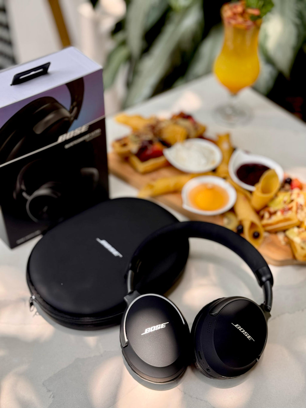 DIADEMA BOSE QC-65 🎧✨  + Incluye estuche para guardarlas + Obsequio: cubo para proteger la carga