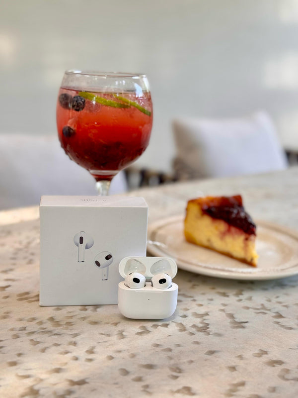 AIRPODS 3 GENERACIÓN 🎧✨  + Obsequio: Silicon Case con interior de gamuza