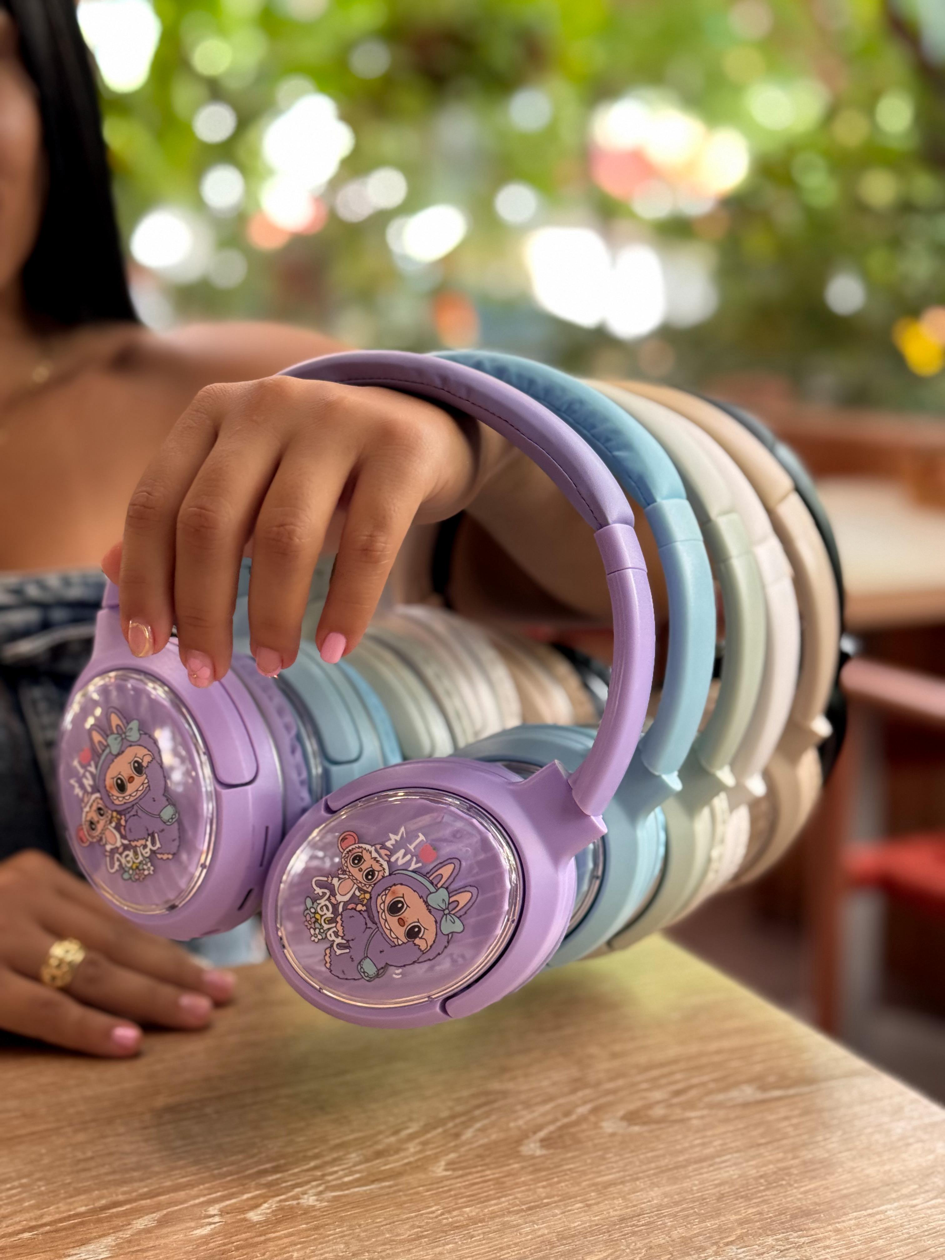 DIADEMA LABUBU MF010F 🎧✨  + Obsequio: cubo para proteger la carga