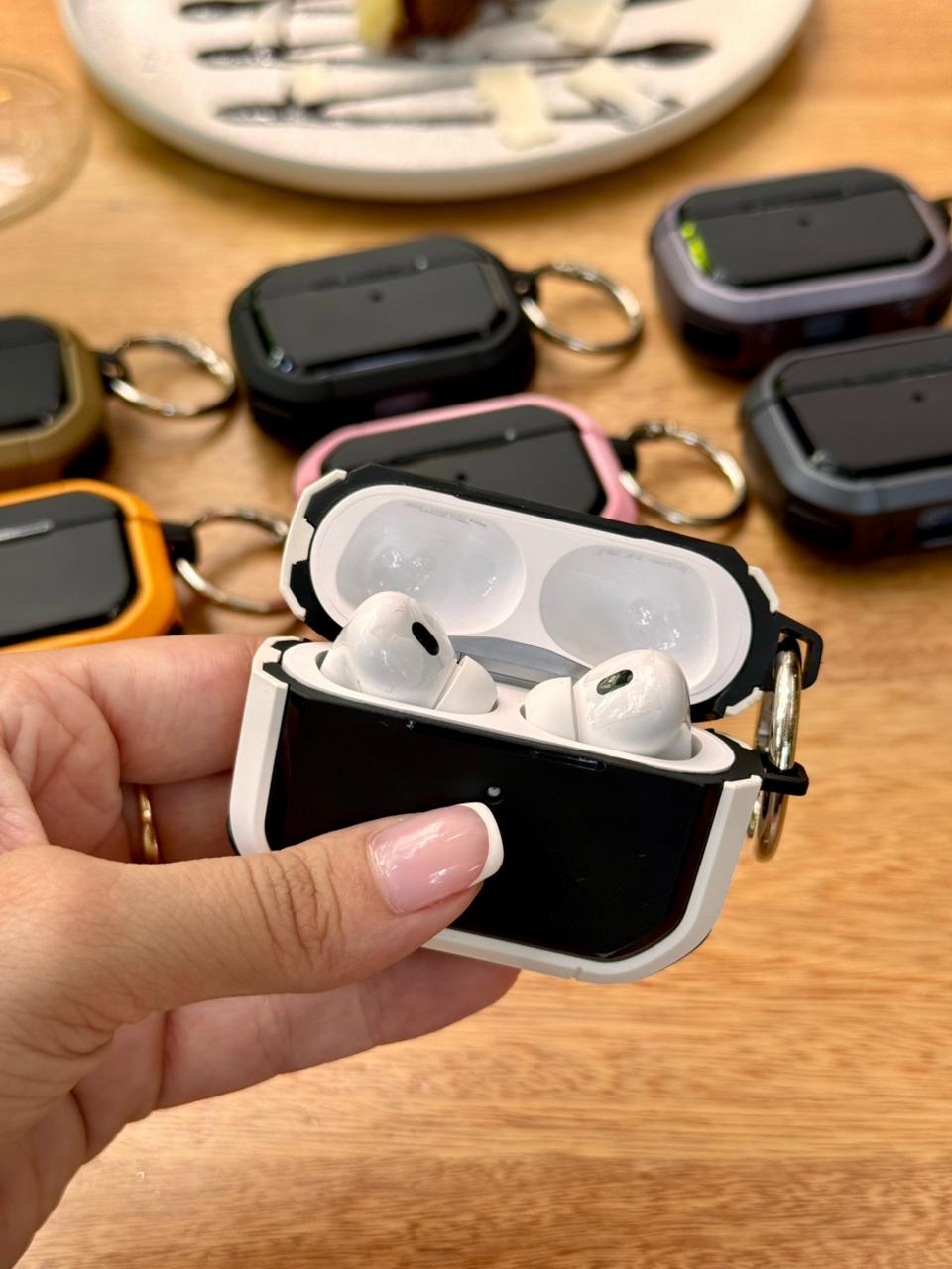 🔥 CASE PROTECTOR CON BORDE Y LLAVERO PARA AIRPODS