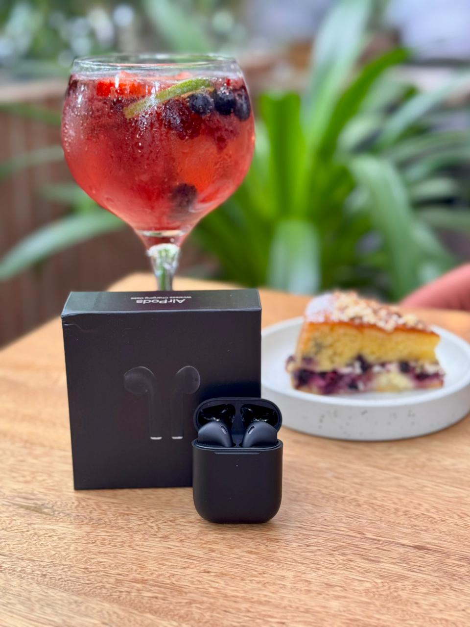 AIRPODS 2 GENERACIÓN 🎧✨ + Obsequio: Silicon Case con interior de gamuza